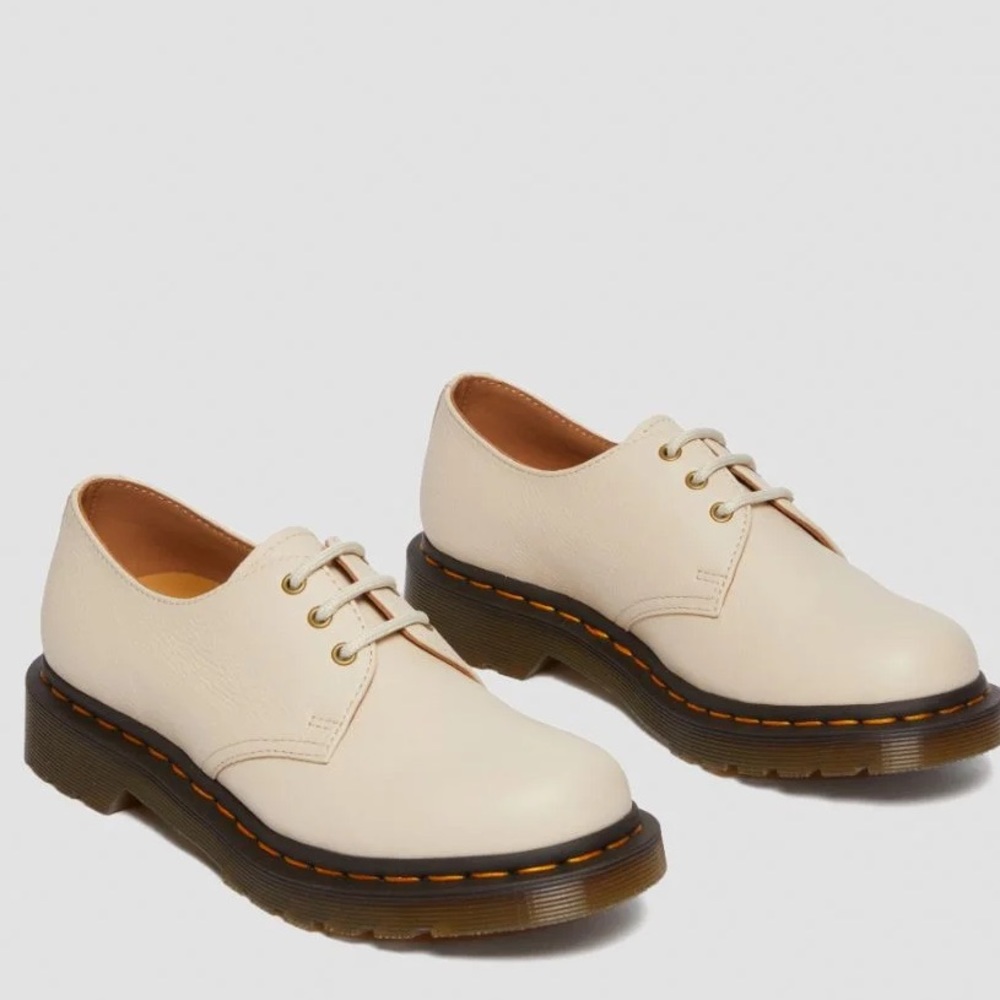 Dr. Marten 1941 Virginia 🌞